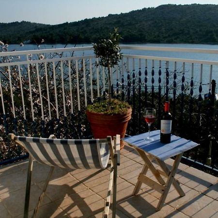 Apartments Mediterraneo 카프리예 외부 사진